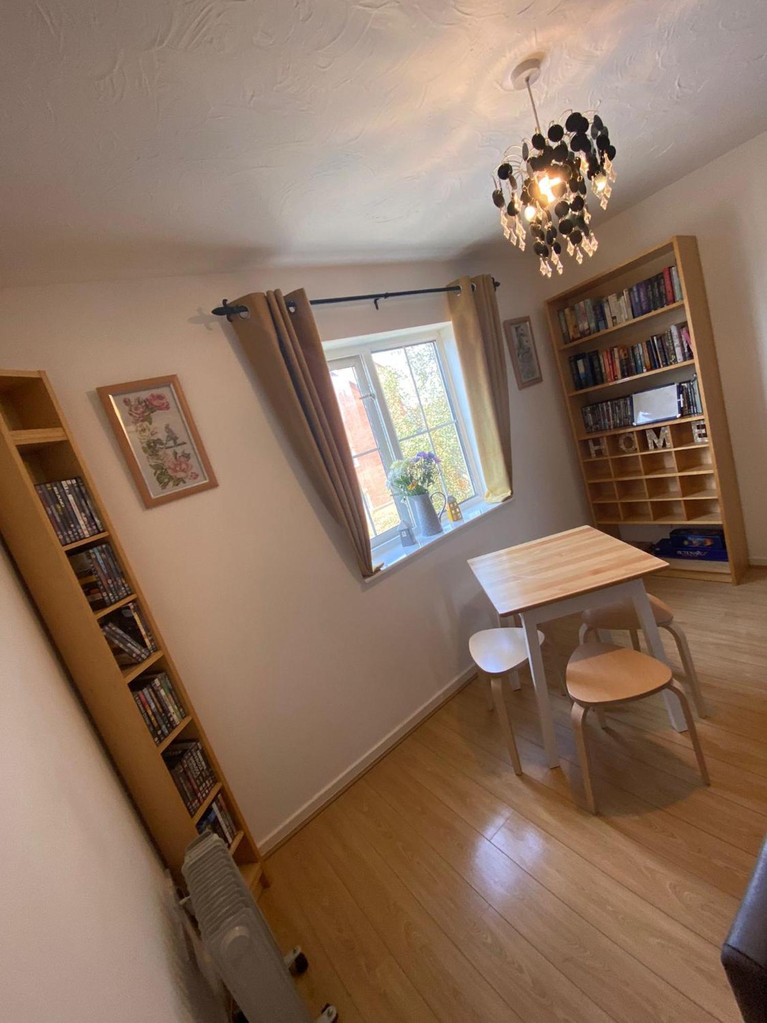Cardiff Bay Apartment Bagian luar foto